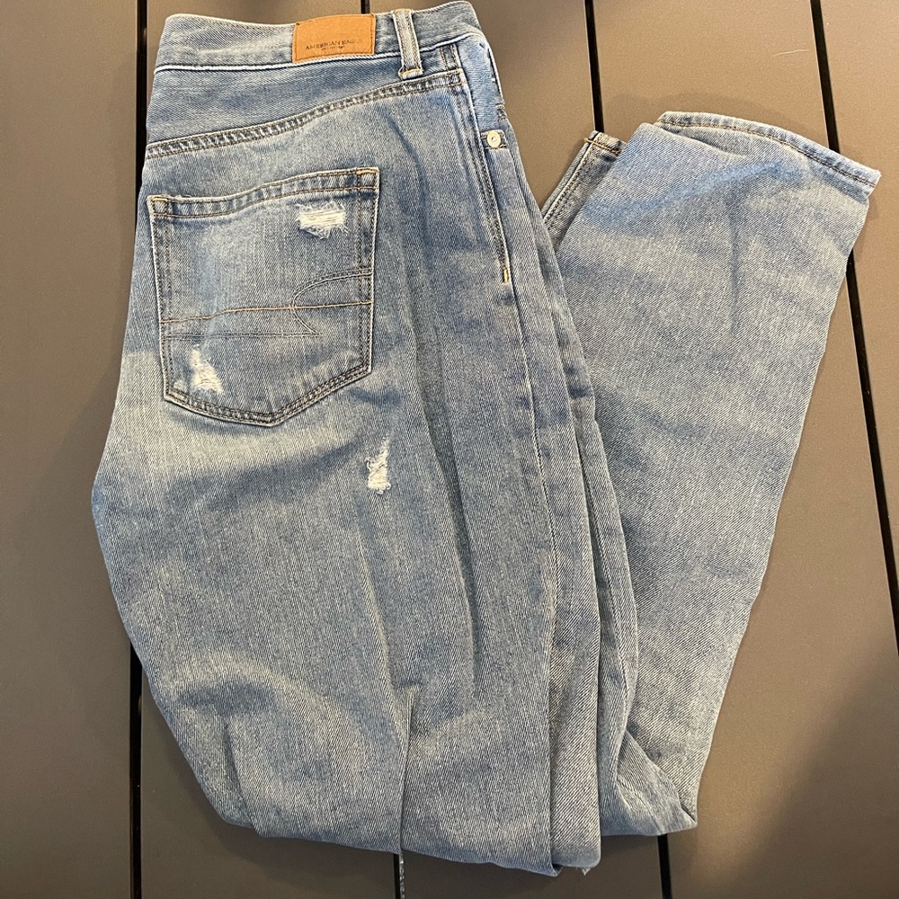 Mom Jean- American eagle